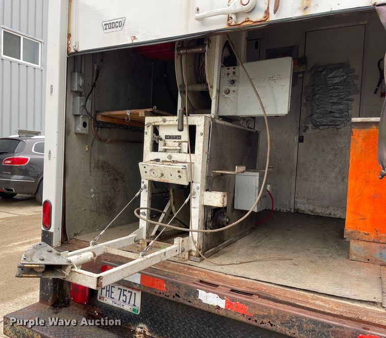 image for item OG9884 2001 GMC  Savana 3500 sewer inspection truck