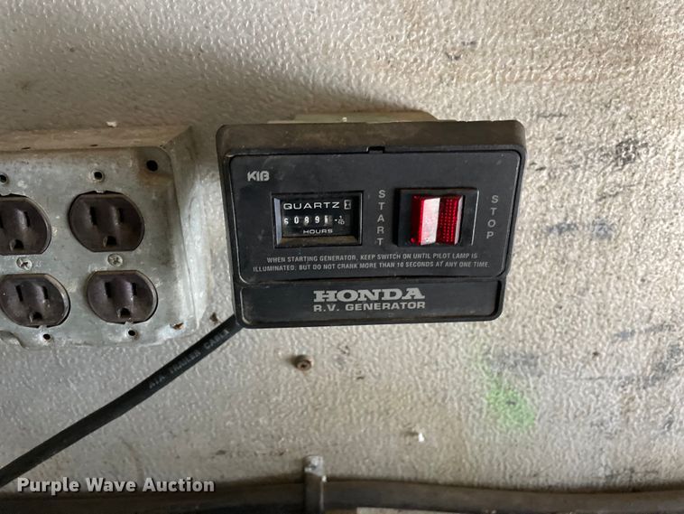 image for item OG9884 2001 GMC  Savana 3500 sewer inspection truck