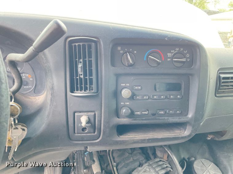 image for item OG9884 2001 GMC  Savana 3500 sewer inspection truck