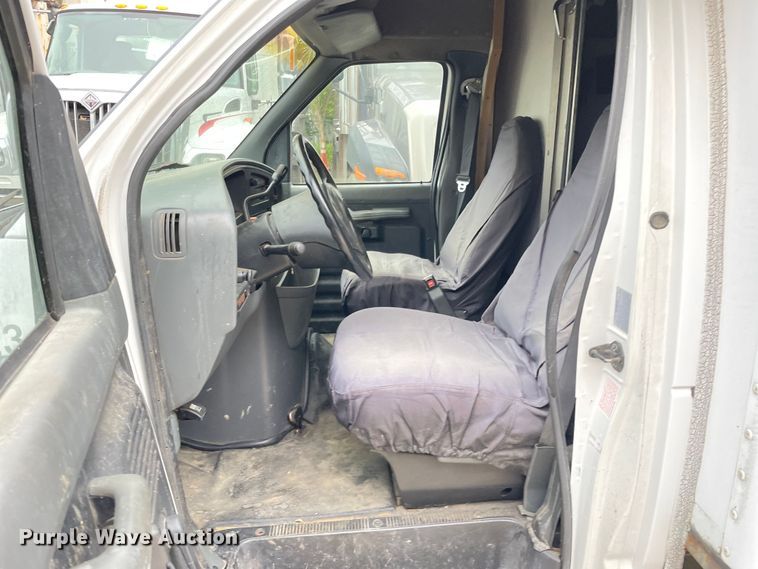 image for item OG9885 1996 Ford  E350 sewer inspection truck