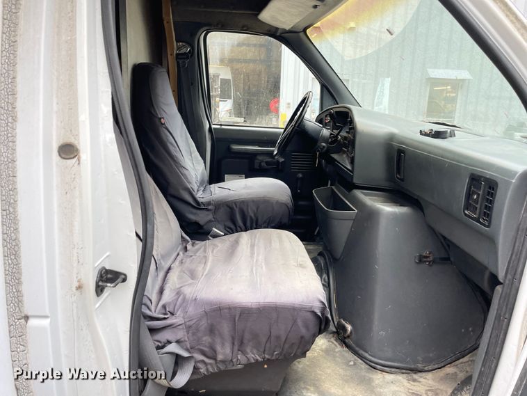 image for item OG9885 1996 Ford  E350 sewer inspection truck