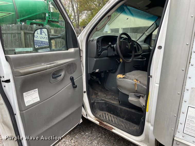 image for item OG9886 2003 Ford  E450 Super Duty  sewer inspection truck 