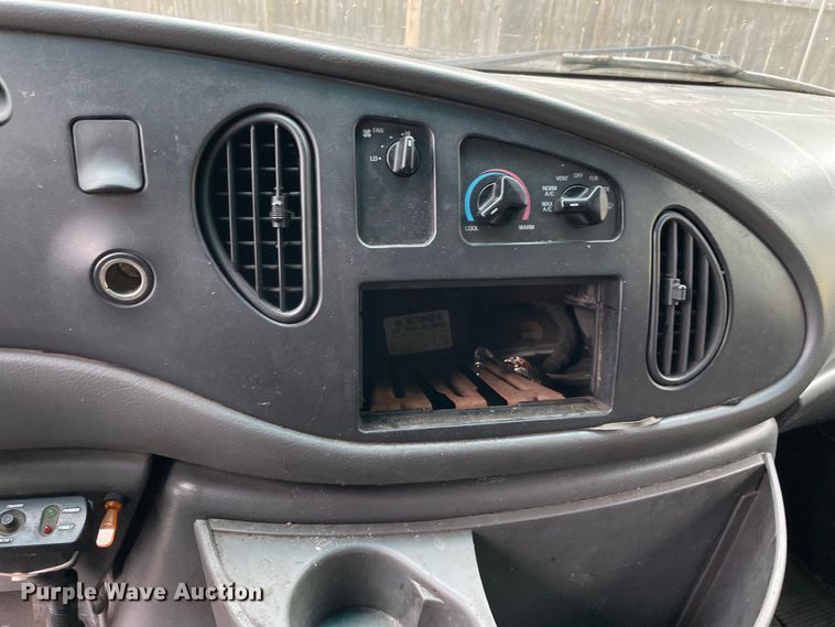 image for item OG9886 2003 Ford  E450 Super Duty  sewer inspection truck 