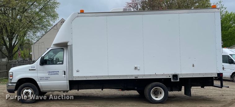 image for item OG9889 2015 Ford E450 Super Duty sewer inspection truck