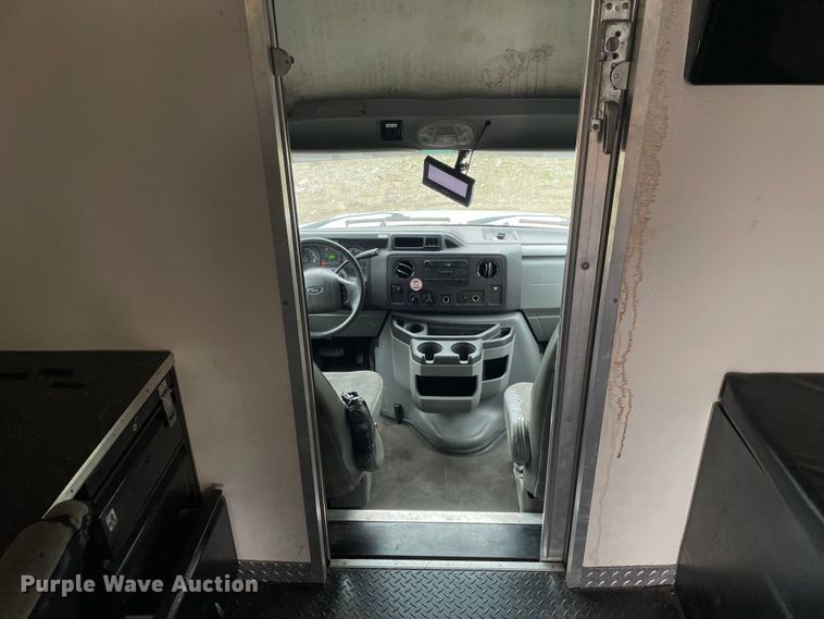 image for item OG9889 2015 Ford E450 Super Duty sewer inspection truck