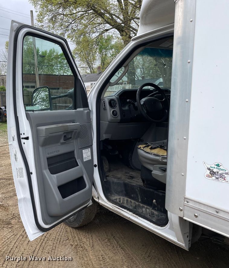 image for item OG9889 2015 Ford E450 Super Duty sewer inspection truck