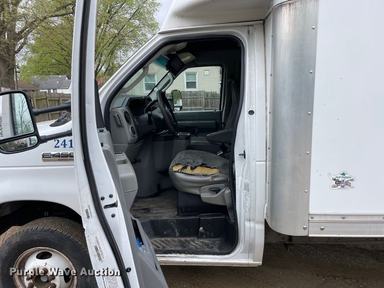 image for item OG9889 2015 Ford E450 Super Duty sewer inspection truck