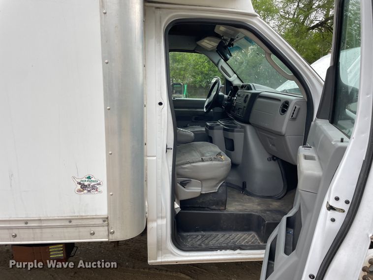 image for item OG9889 2015 Ford E450 Super Duty sewer inspection truck