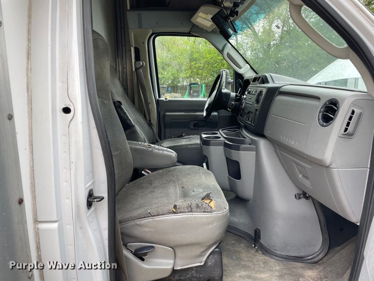 image for item OG9889 2015 Ford E450 Super Duty sewer inspection truck