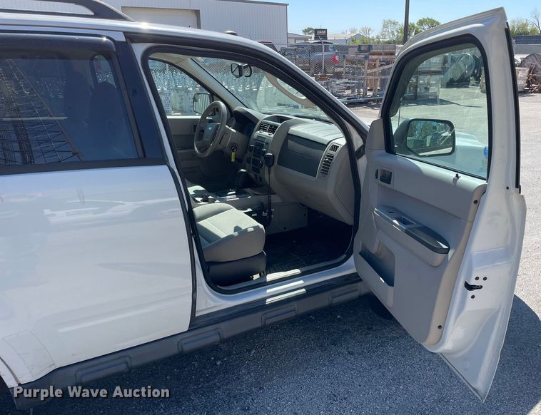 image for item OG9893 2012 Ford  Escape XLT SUV