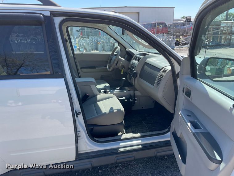 image for item OG9893 2012 Ford  Escape XLT SUV