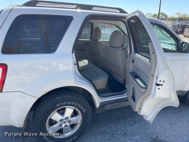 image for item OG9893 2012 Ford  Escape XLT SUV