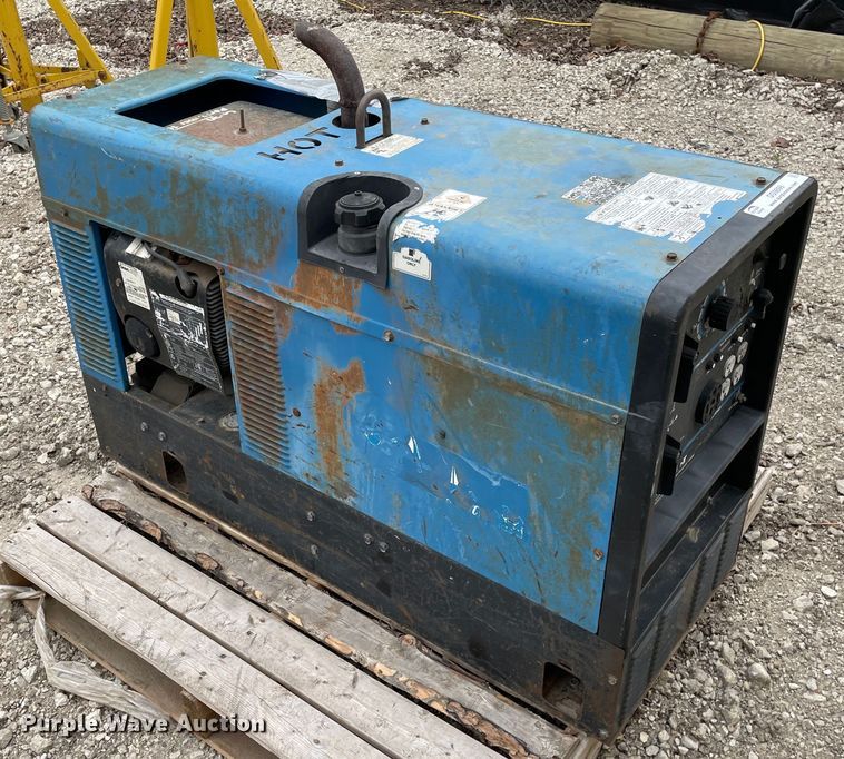 image for item OG9898 Miller  Bobcat 225 welder