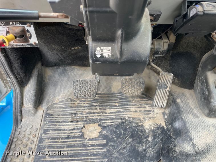 image for item OG9903 2001 Freightliner  FL70 flatbed truck