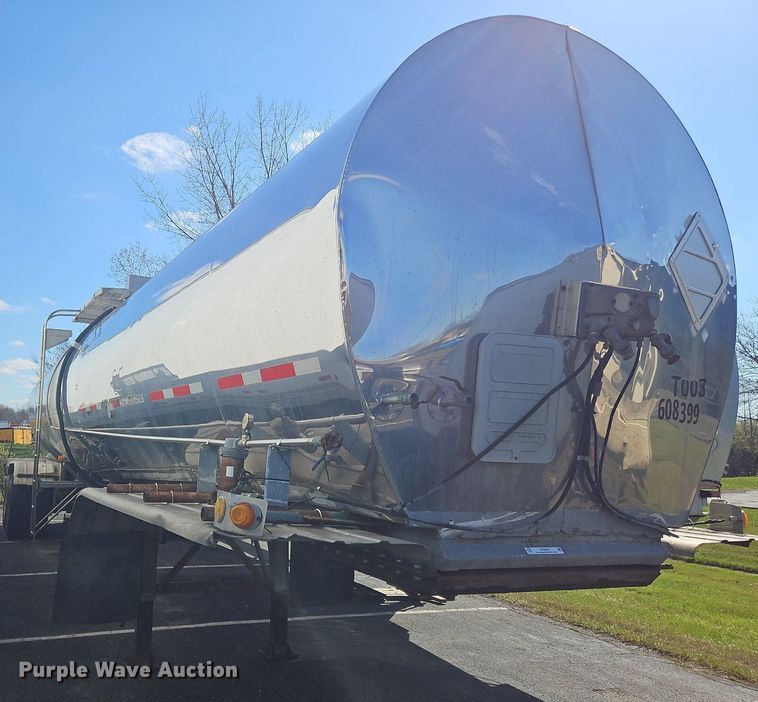 image for item OK9848 1988 Sunshine tank trailer