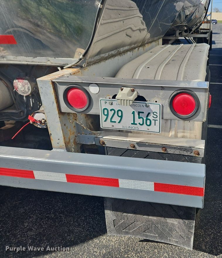 image for item OK9848 1988 Sunshine tank trailer