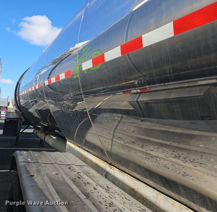 image for item OK9848 1988 Sunshine tank trailer