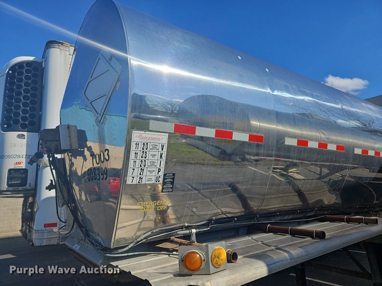 image for item OK9848 1988 Sunshine tank trailer