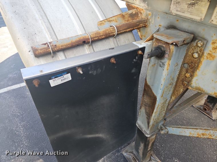 image for item OK9848 1988 Sunshine tank trailer