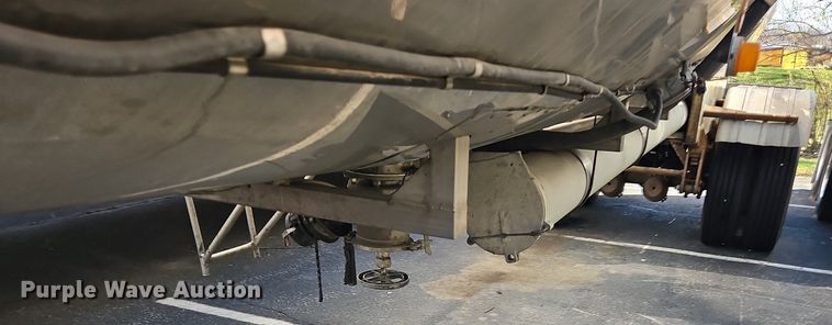 image for item OK9848 1988 Sunshine tank trailer