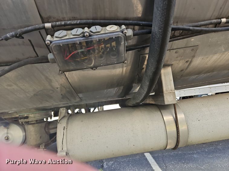 image for item OK9848 1988 Sunshine tank trailer