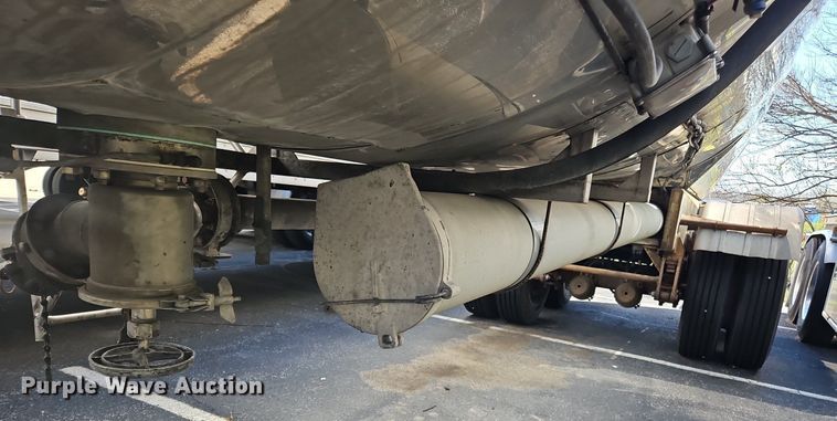 image for item OK9848 1988 Sunshine tank trailer