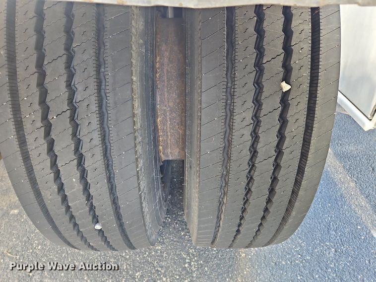 image for item OK9848 1988 Sunshine tank trailer