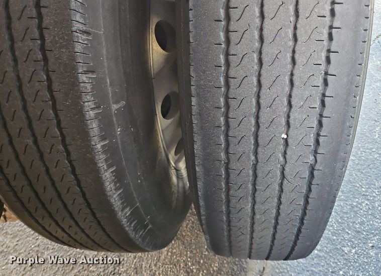 image for item OK9852 1997 Polar Tanks tank trailer