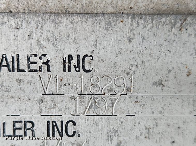 image for item OK9852 1997 Polar Tanks tank trailer