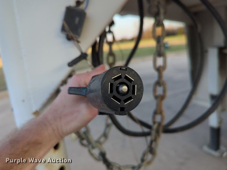 image for item OL9258 2011 CM enclosed cargo trailer