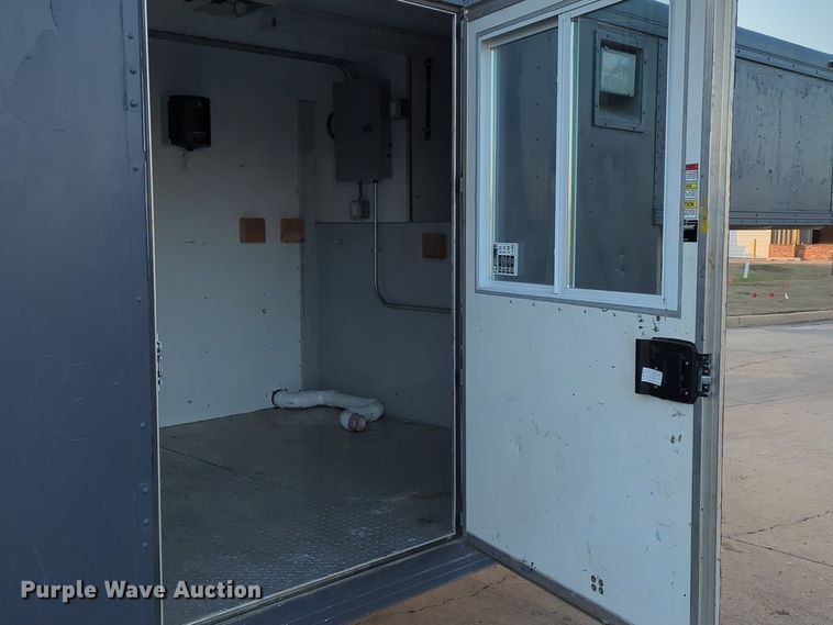 image for item OL9258 2011 CM enclosed cargo trailer