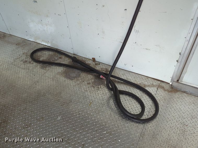 image for item OL9258 2011 CM enclosed cargo trailer