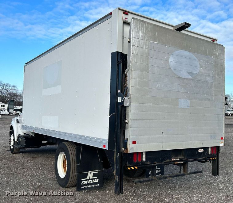 image for item OM9243 2016 Ford F650 Super Duty box truck