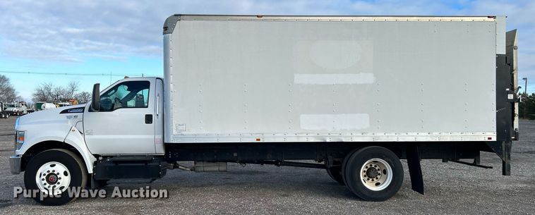 image for item OM9243 2016 Ford F650 Super Duty box truck