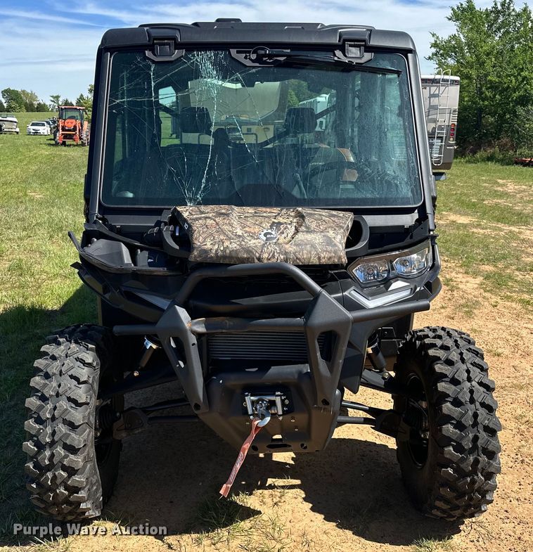 image for item OM9493 2023 Can-Am Defender Max Limited  utility vehicle