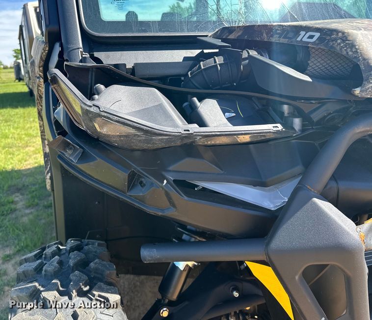 image for item OM9493 2023 Can-Am Defender Max Limited  utility vehicle