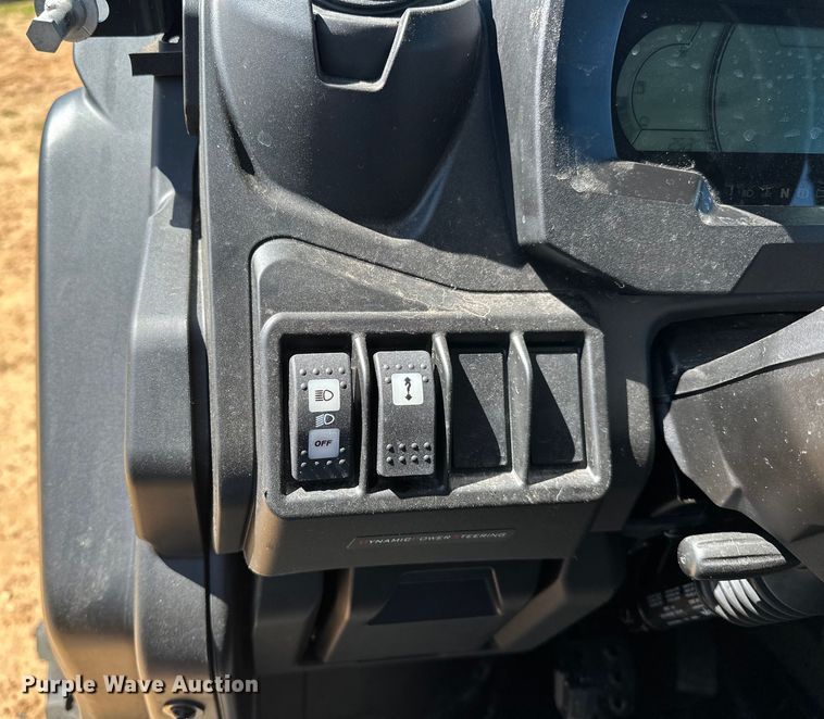 image for item OM9493 2023 Can-Am Defender Max Limited  utility vehicle