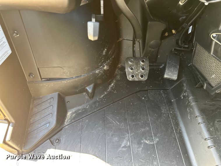 image for item OM9493 2023 Can-Am Defender Max Limited  utility vehicle