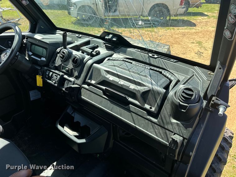 image for item OM9493 2023 Can-Am Defender Max Limited  utility vehicle