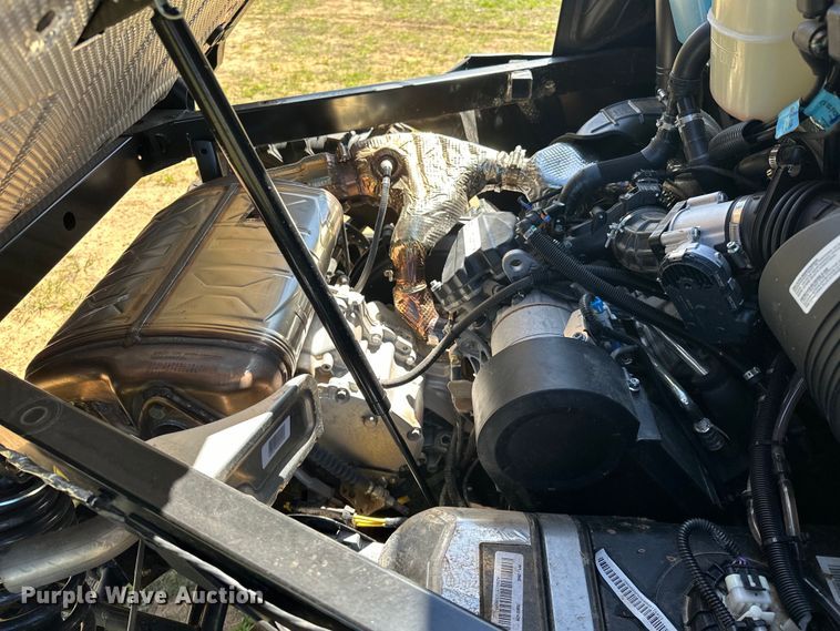 image for item OM9493 2023 Can-Am Defender Max Limited  utility vehicle