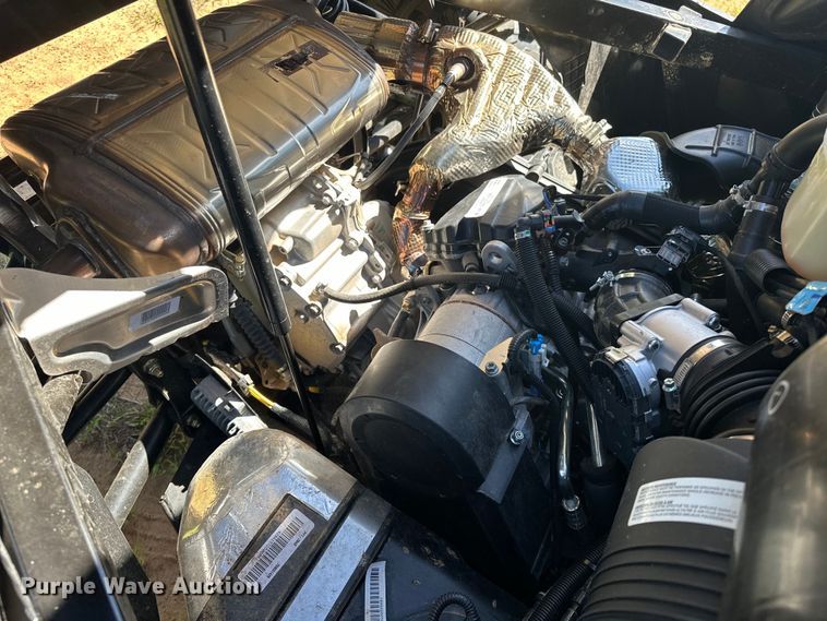 image for item OM9493 2023 Can-Am Defender Max Limited  utility vehicle