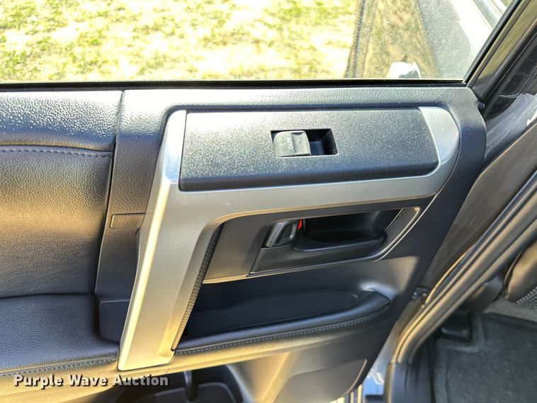 image for item OM9495 2013 Toyota  4Runner Limited SUV