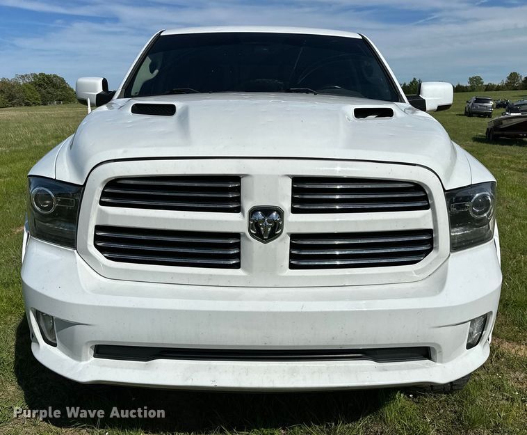 image for item OM9499 2016 Dodge Ram 1500 Crew Cab pickup truck