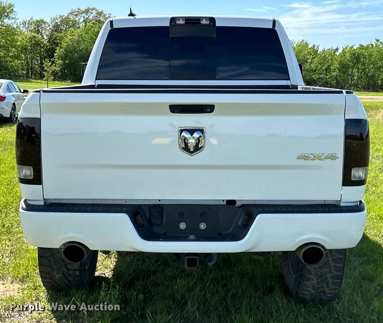 image for item OM9499 2016 Dodge Ram 1500 Crew Cab pickup truck