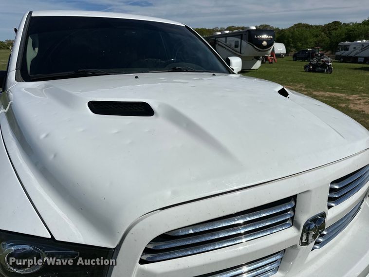 image for item OM9499 2016 Dodge Ram 1500 Crew Cab pickup truck