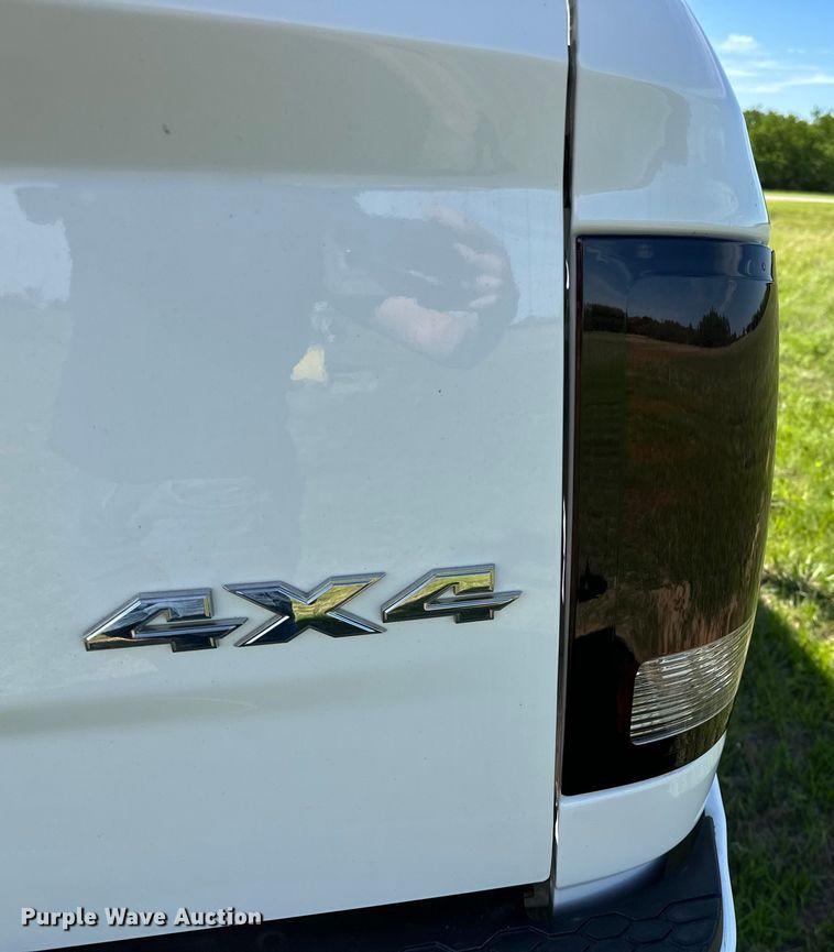 image for item OM9499 2016 Dodge Ram 1500 Crew Cab pickup truck