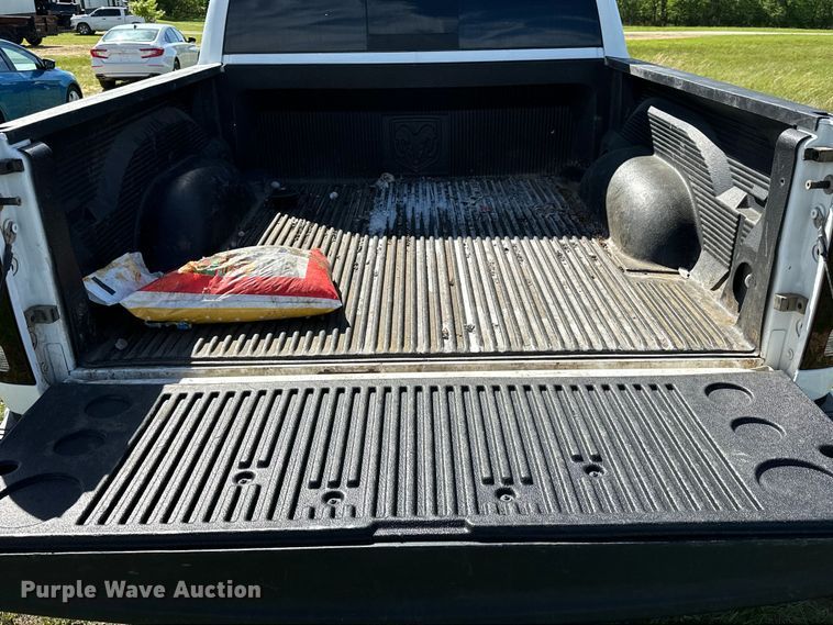 image for item OM9499 2016 Dodge Ram 1500 Crew Cab pickup truck