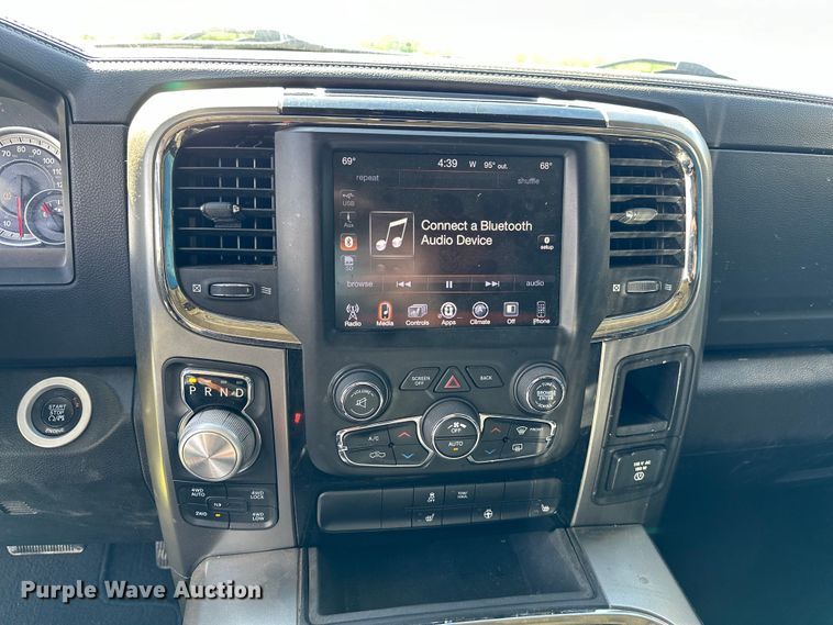 image for item OM9499 2016 Dodge Ram 1500 Crew Cab pickup truck