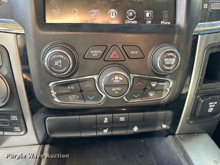 image for item OM9499 2016 Dodge Ram 1500 Crew Cab pickup truck