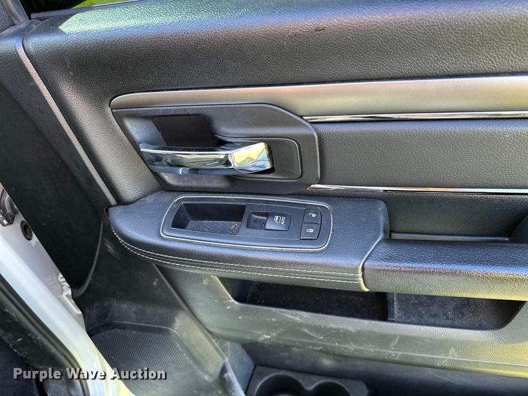 image for item OM9499 2016 Dodge Ram 1500 Crew Cab pickup truck